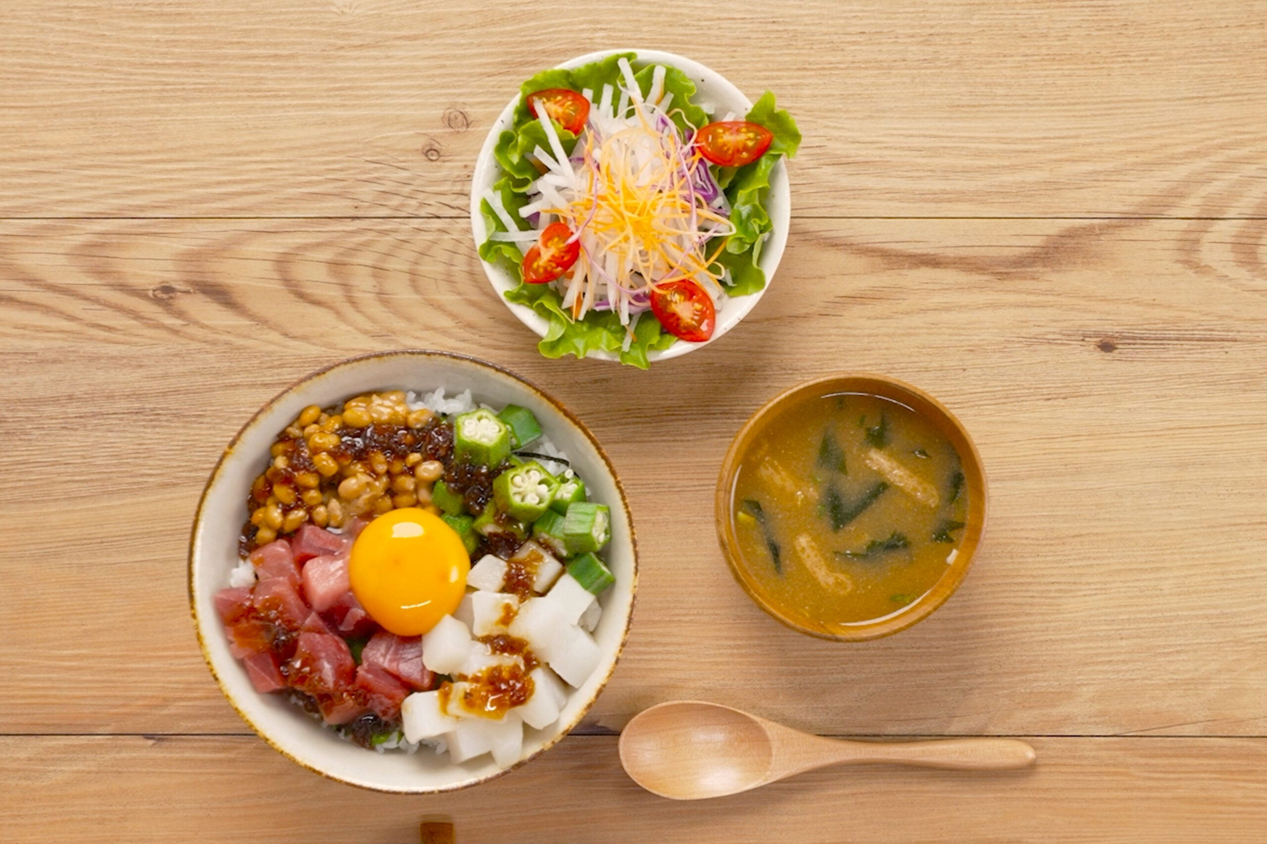 ばくだん丼